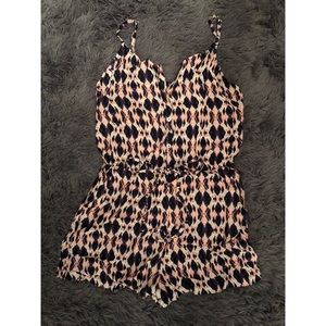 Button waist tie romper